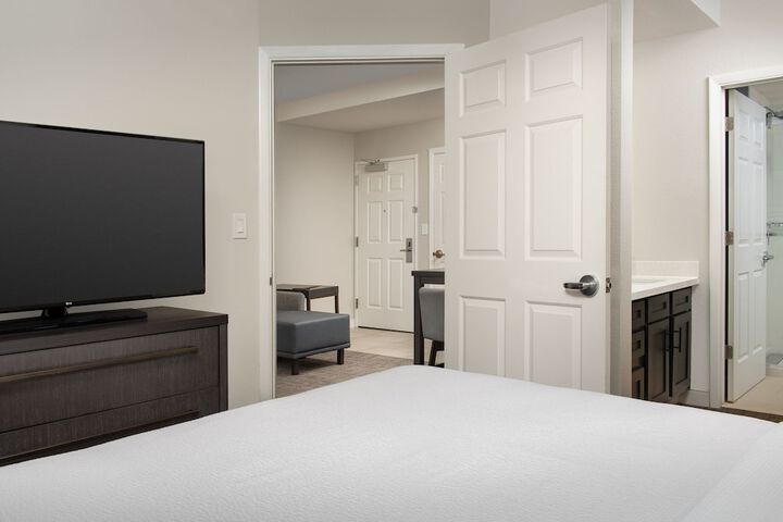 Room 26 of 53