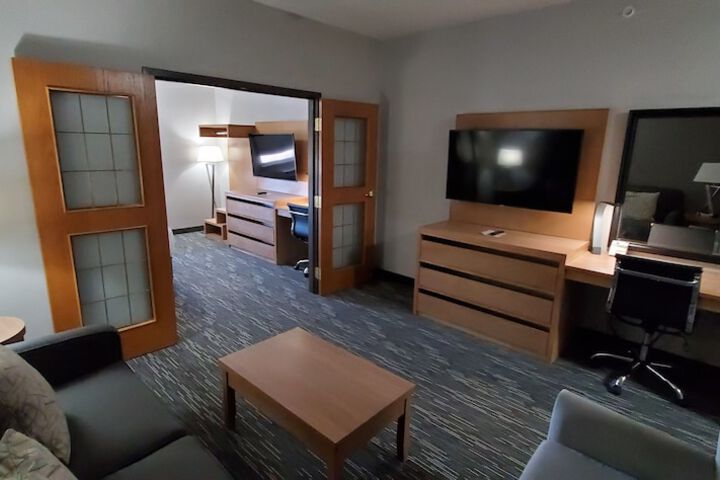 Room 43 of 88