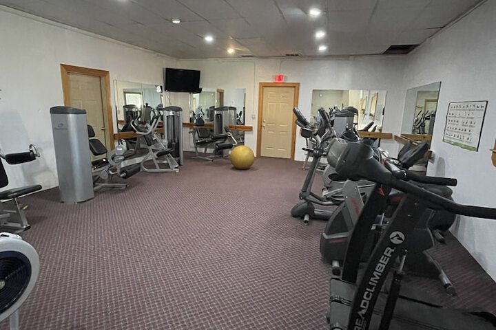 Crown Point Resort