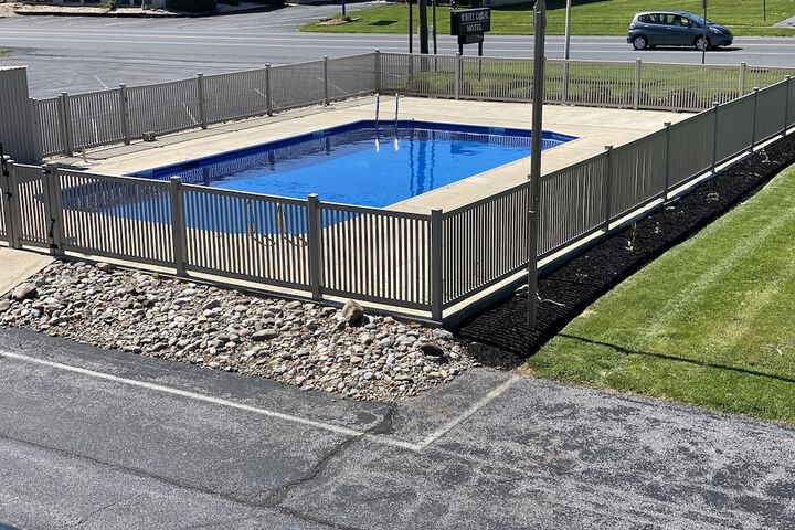 Pool 7 of 27