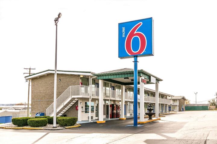 Motel 6 Somerset KY