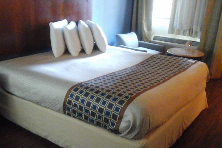 Room 41 of 86