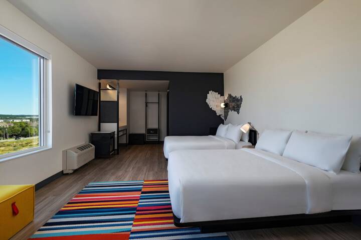Room 15 of 29