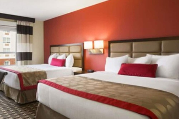Ramada by Wyndham Edson