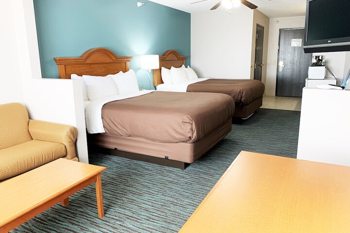 Room 11 of 25