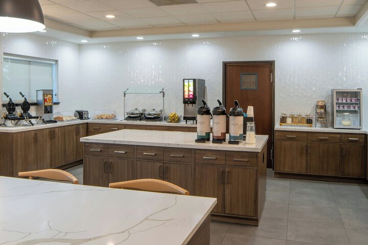 Fairfield Inn & Suites by Marriott Lafayette South