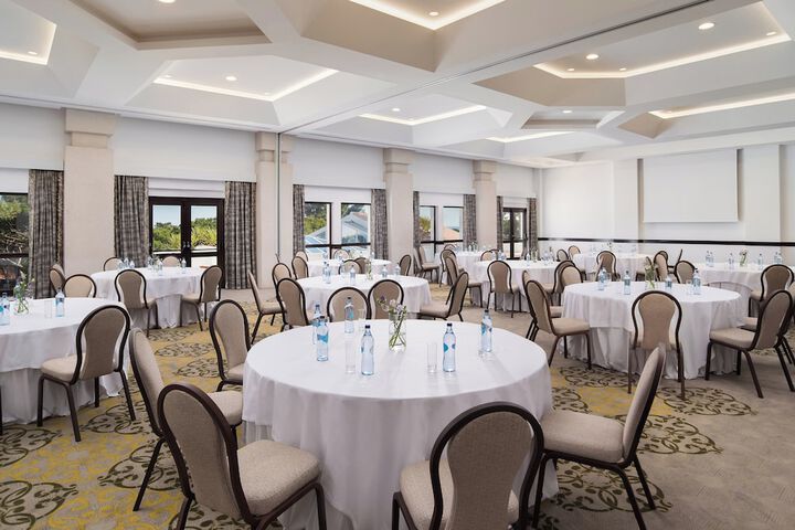 Pine Cliffs Ocean Suites a Luxury Collection Resort & Spa