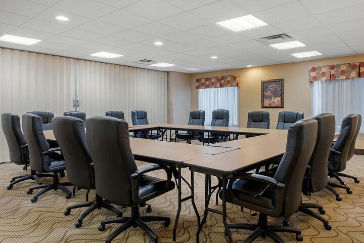 Comfort Suites Louisville Airport