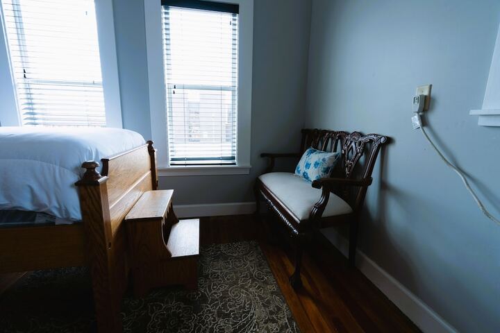 Room 61 of 271