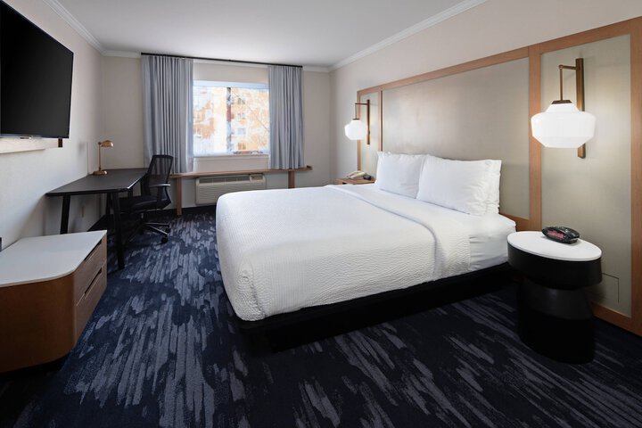 Room 14 of 20