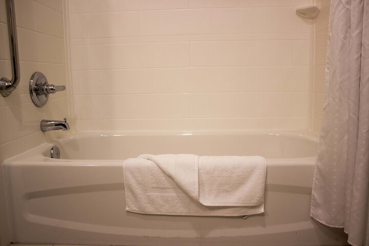 Holiday Inn Express & Suites Tahlequah by IHG