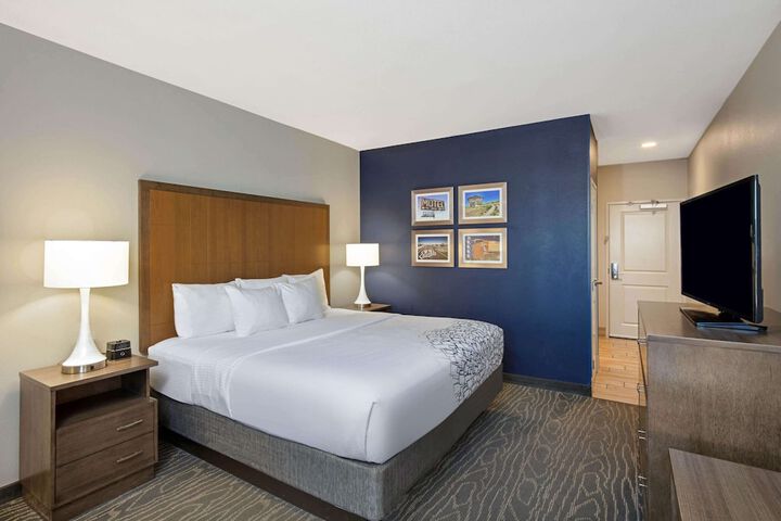Room 35 of 44