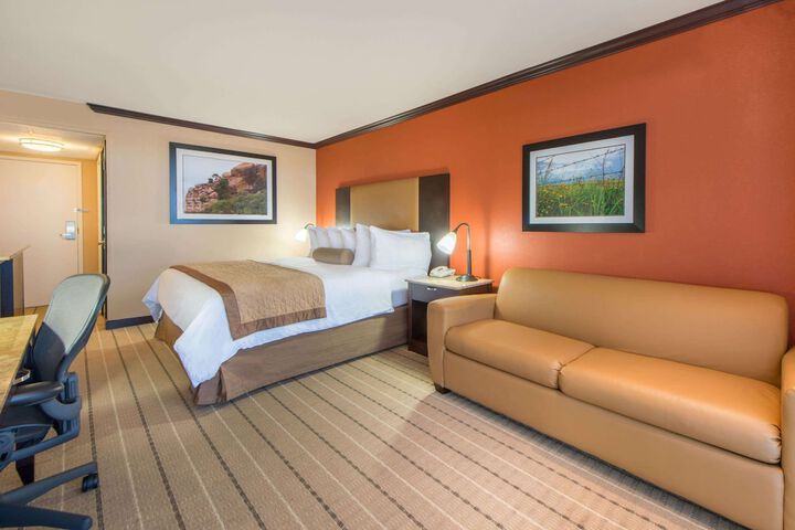 Room 20 of 35
