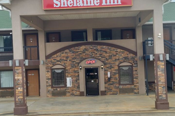 Shelaine Inn