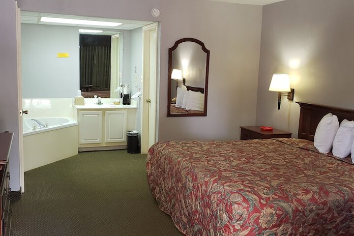 Room 17 of 46