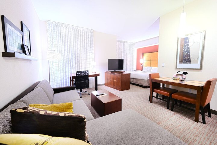 Room 12 of 22