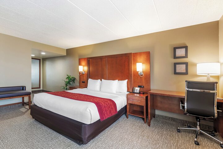 Comfort Inn & Suites Aberdeen near APG
