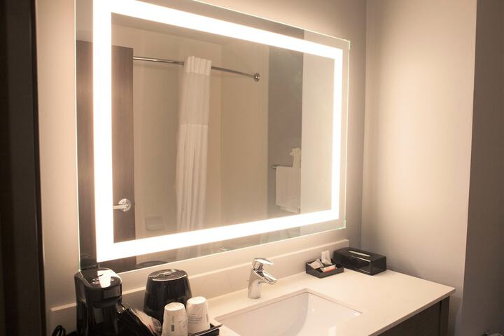 Room 20 of 28