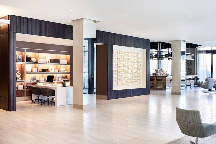 Hotel Interior 11 of 53