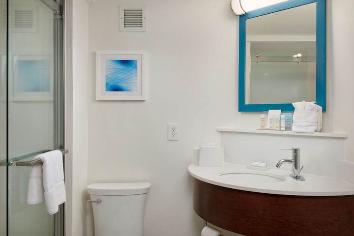 Room 20 of 28