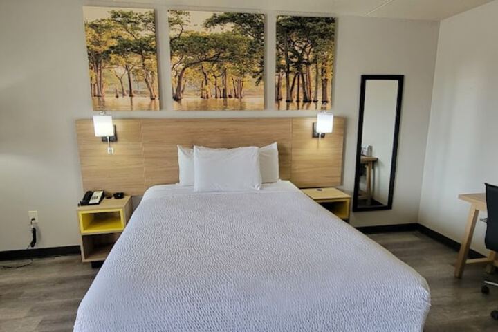 Room 57 of 70