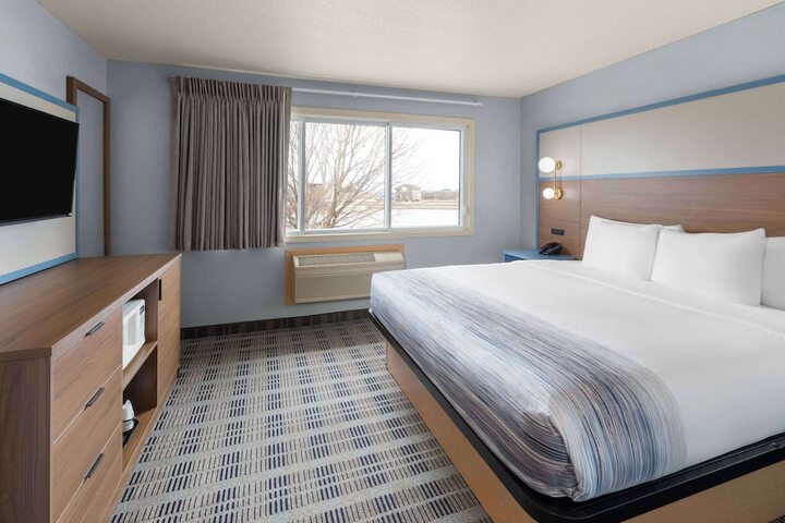 AmericInn by Wyndham Oscoda Near AuSable River