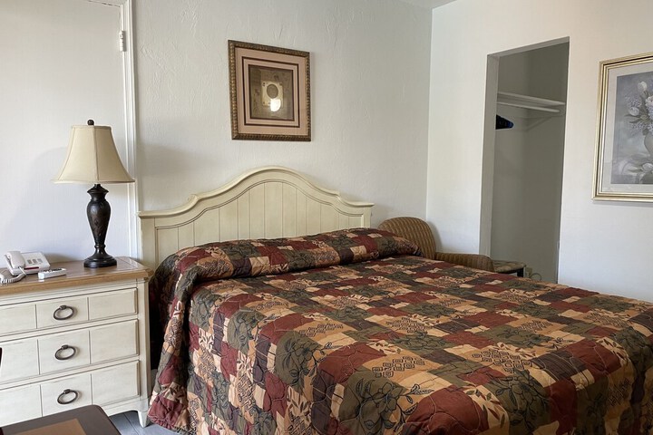 Room 29 of 105