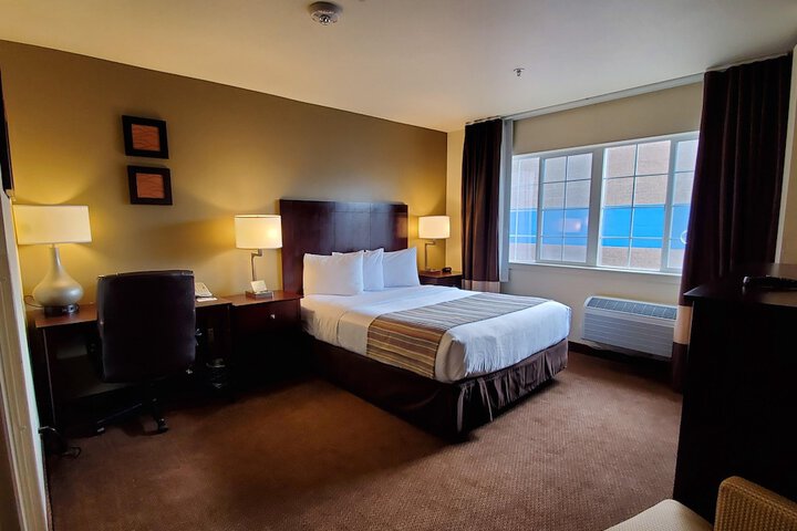 Room 28 of 70