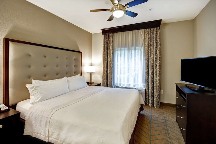 Room 34 of 58