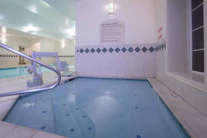 Pool 14 of 44