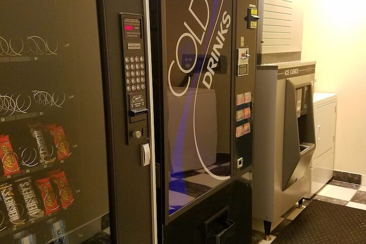 Super 8 by Wyndham Chicago OHare Airport