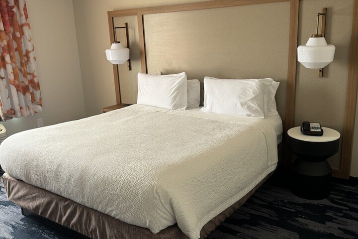 Room 16 of 20