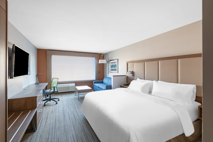 Room 123 of 148