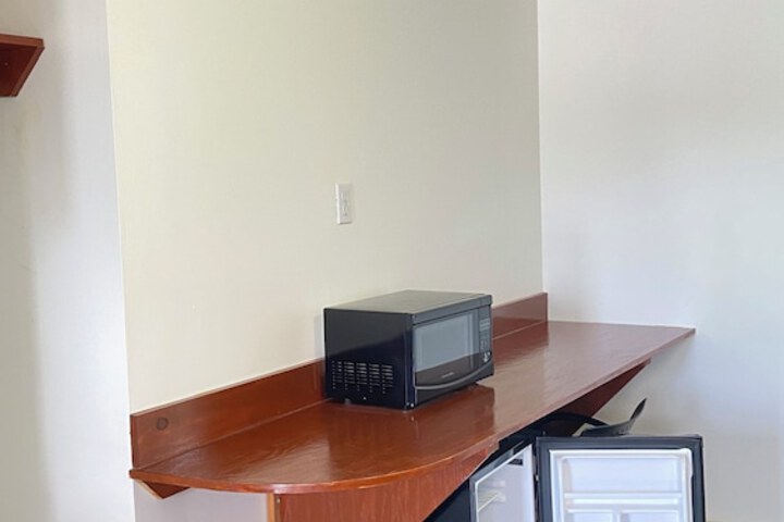 Room 18 of 35