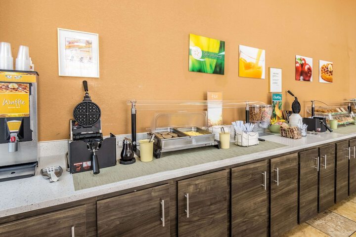 Breakfast/Coffee Service 28 of 29