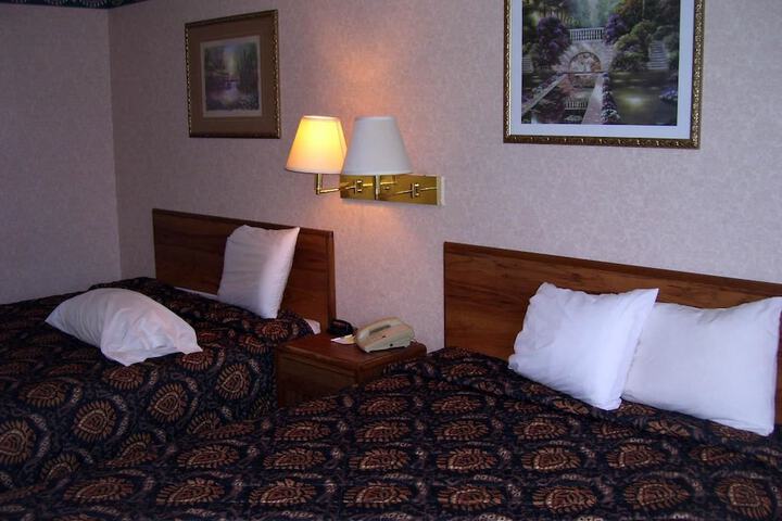 Room 9 of 19