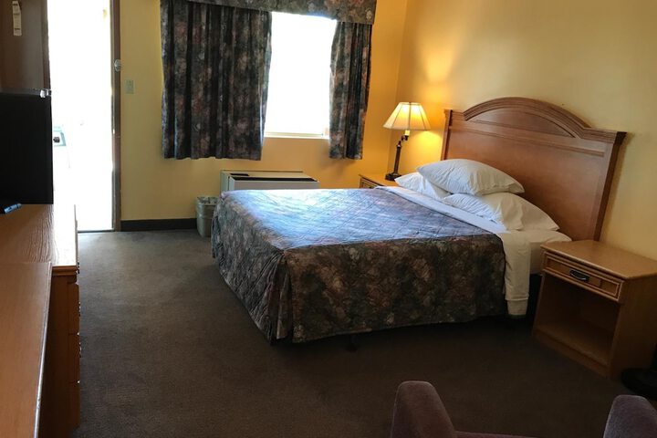 Room 15 of 64