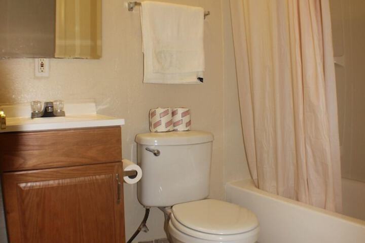 Room 5 of 7