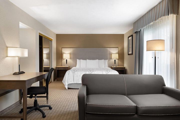 Eastland Suites Hotel & Conference Center Trademark by Wyndham