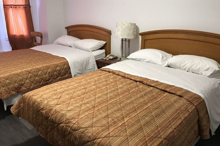 Room 11 of 26