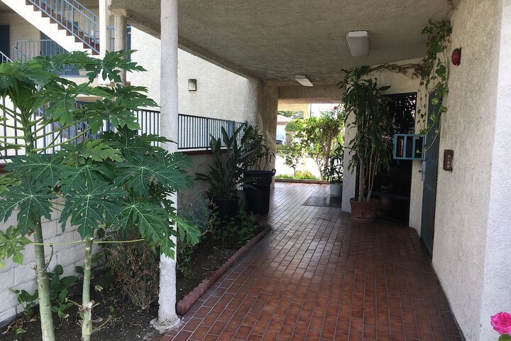 Bellflower Travel Inn