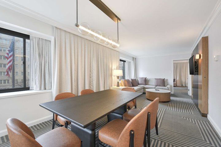 Room 90 of 125