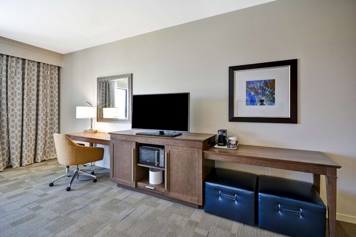 Room 30 of 52