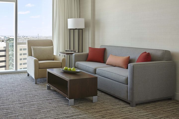Calgary Airport Marriott In-Terminal Hotel