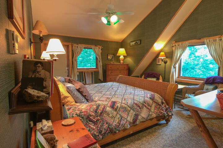 Room 20 of 64