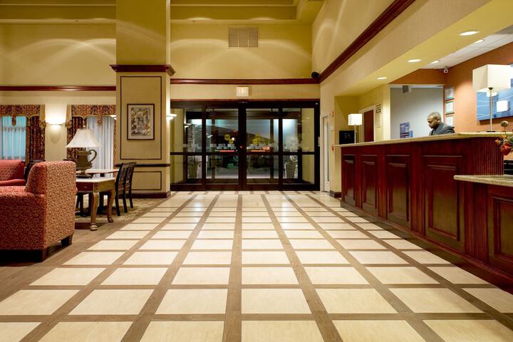 Hotel 3 of 70