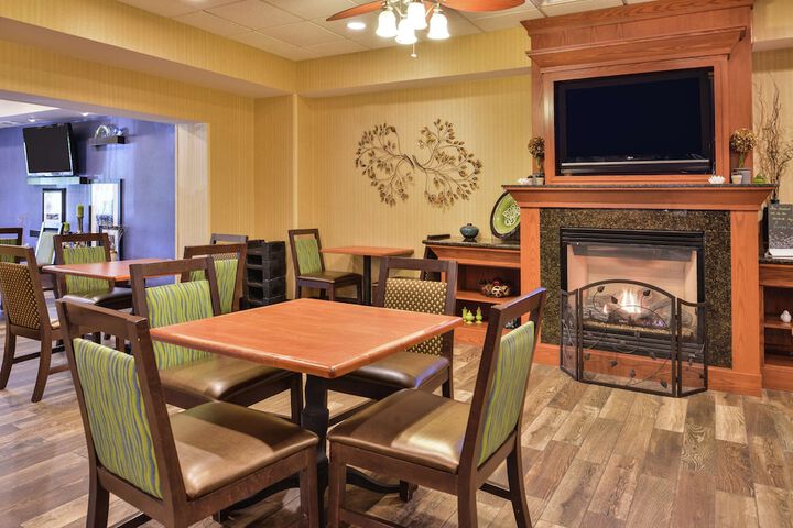 Hampton Inn Harrisonburg - South
