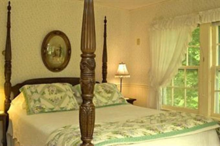 Arlingtons West Mountain Inn