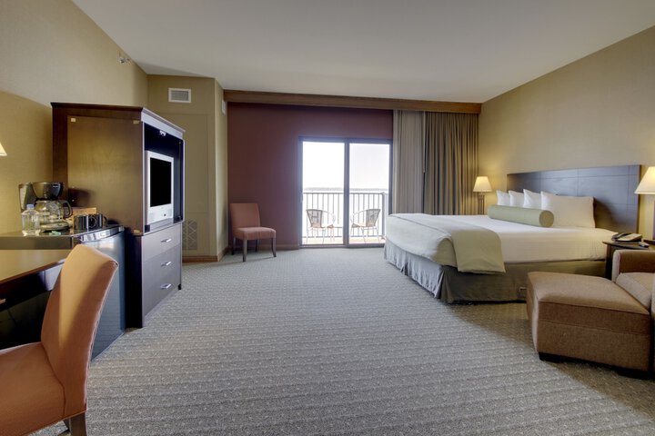 Kings Pointe Waterpark Resort