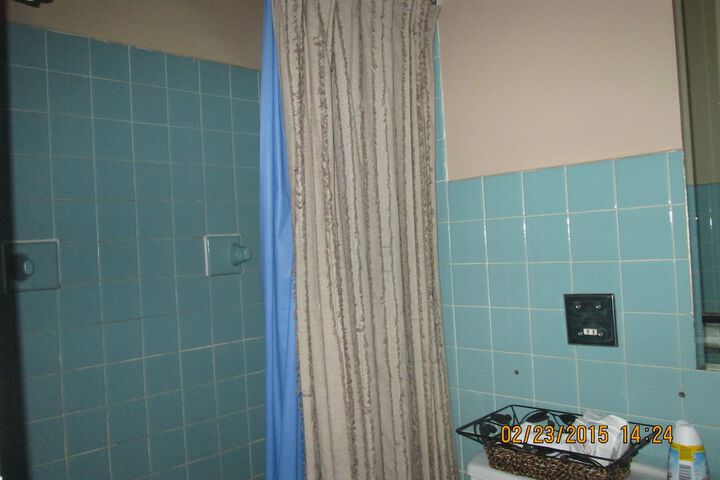 Room 11 of 22